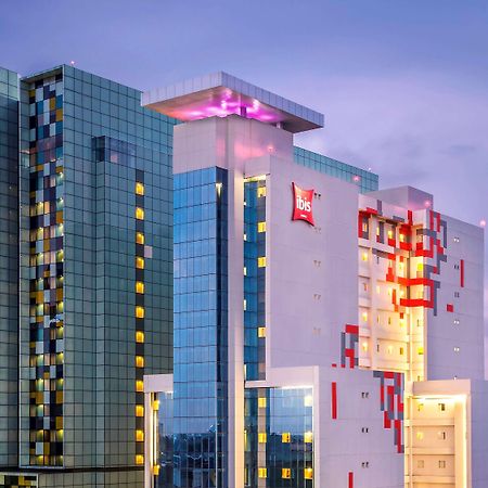 Ibis Jakarta Harmoni Exterior foto