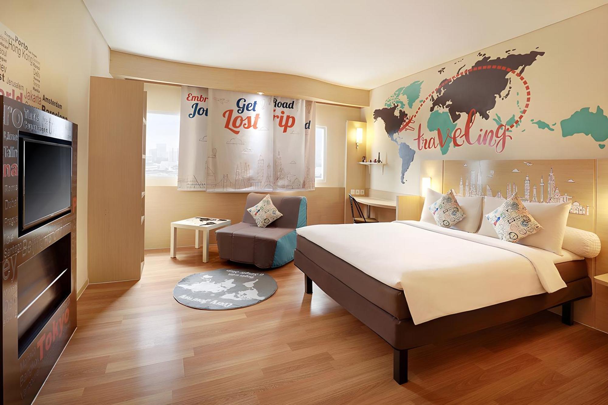 Ibis Jakarta Harmoni Exterior foto