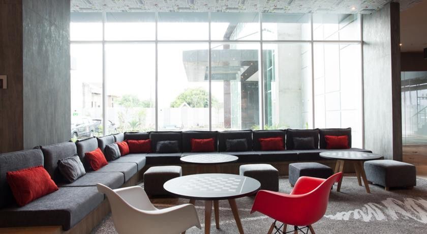 Ibis Jakarta Harmoni Exterior foto